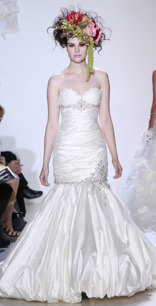 Paraezo 2 Paraezo 2 Detailed Princess like Wedding Gowns at Paraezo Couture